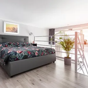 https://milky-house-milan.italymilanhotels.net
