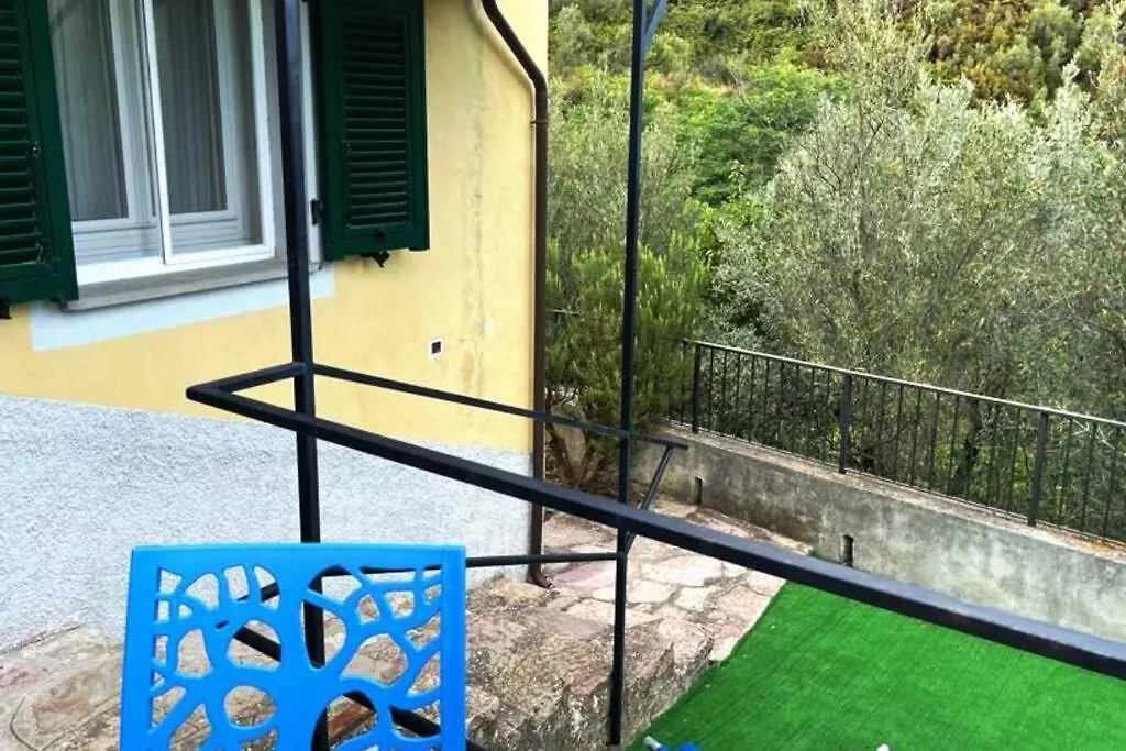 Auri'S Home Volastra 0*,  Italie